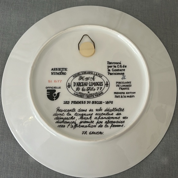 Vintage D’arceau Limoges Collector Plate “Sarah” Limoges Plate with Mounting Kit - Picture 9 of 12